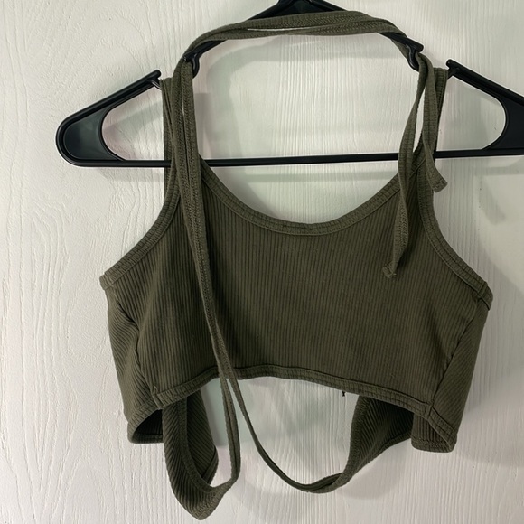 Garage NWOT Green Wrap Tie Front Crop Ribbed Tank Top Size Small P - Picture 4 of 5